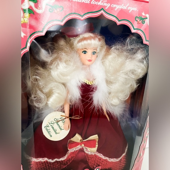 Vintage Jakks Pacific Holiday Holly 1998 Special Edition Doll – Collectible - Picture 2 of 3